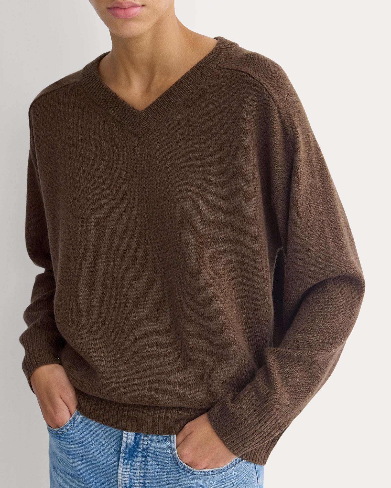 Cashmere High V Boyfriend Sweater in Cocoa — detail view