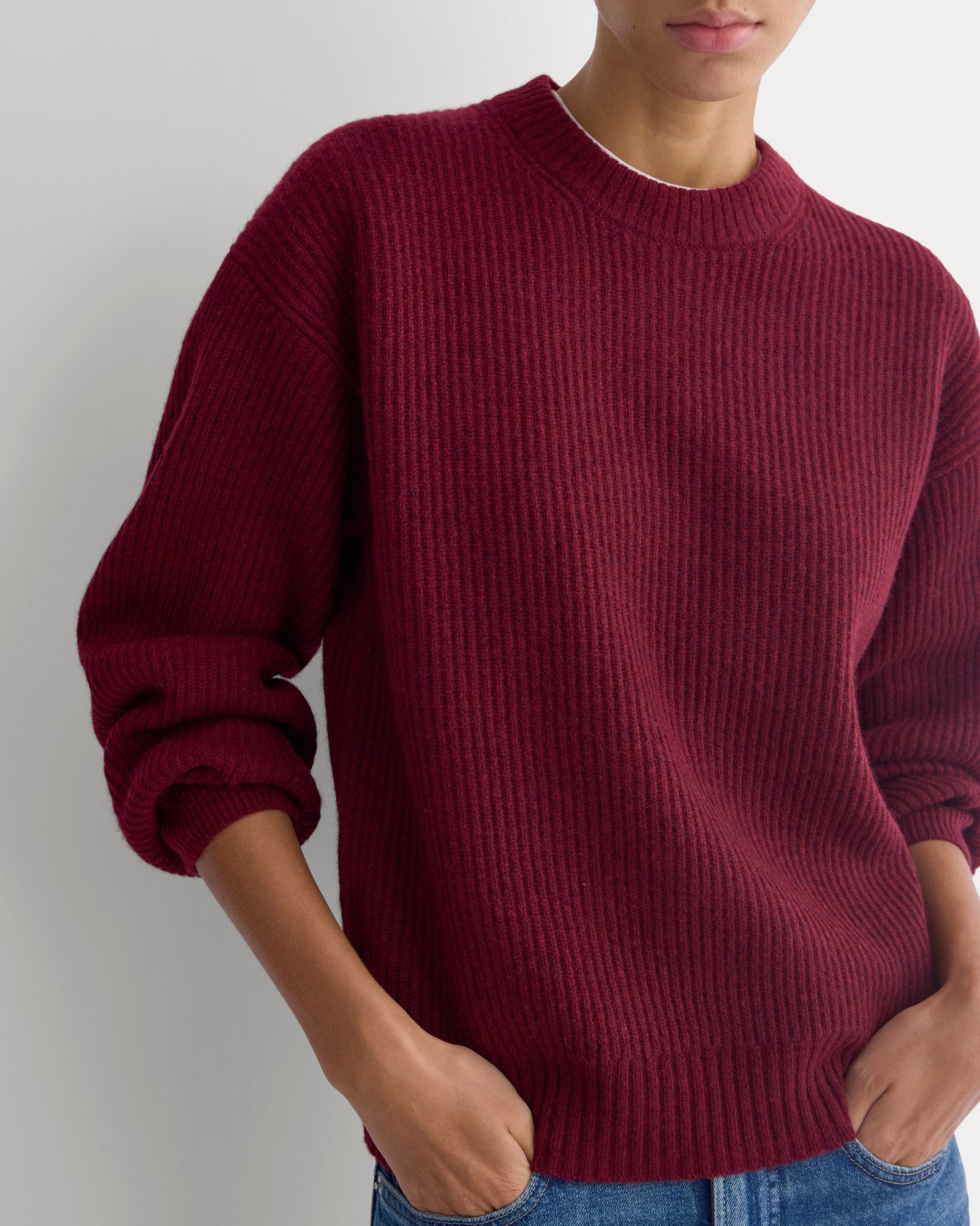 Cashmere Fisherman Crew in Heather Wine — detail view