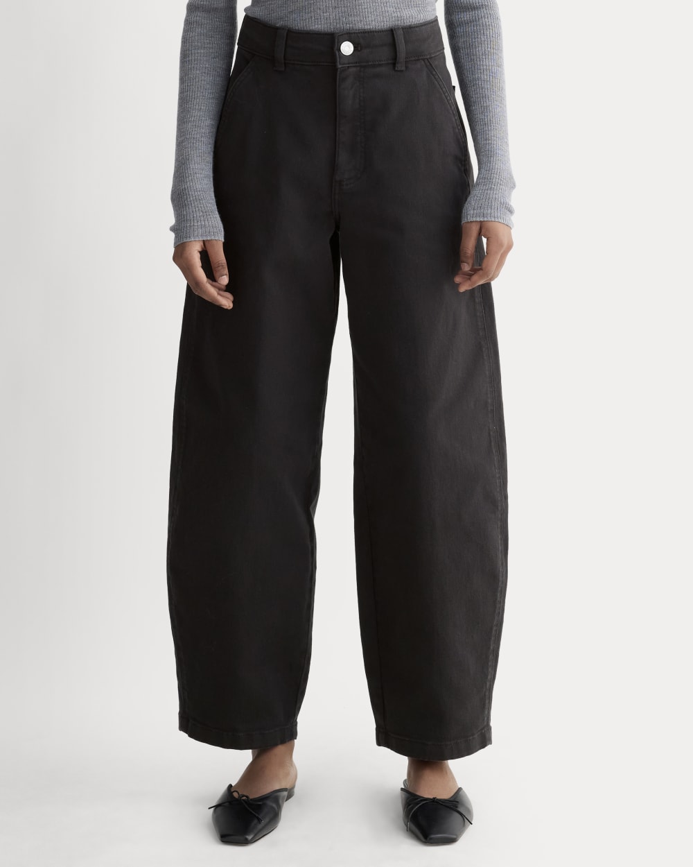 The Utility Curve Pant in Black — detail view