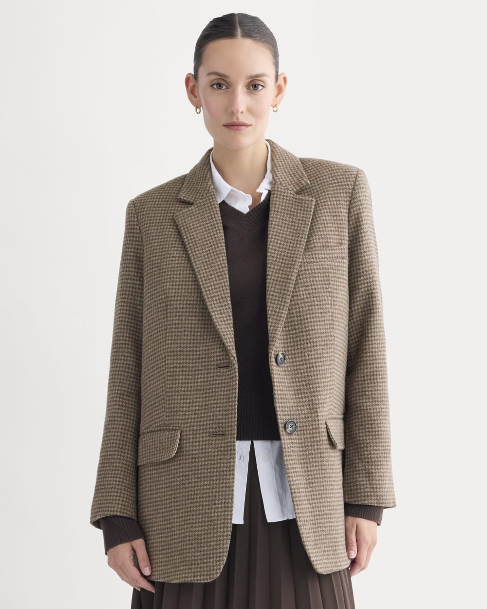The Oversized Blazer in Wool in Brown Houndstooth — front view