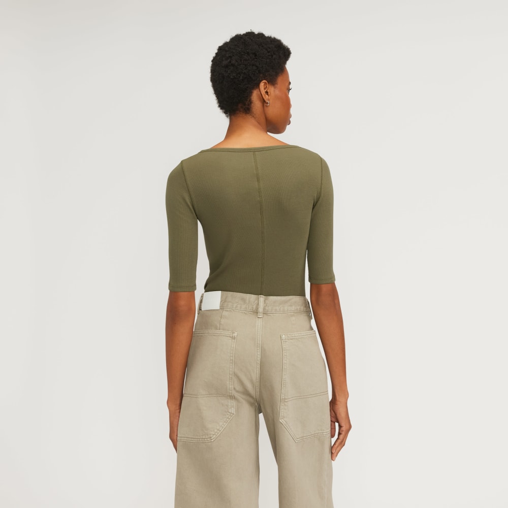 The Luxe Rib Scoop-Neck Tee in Kalamata — detail view
