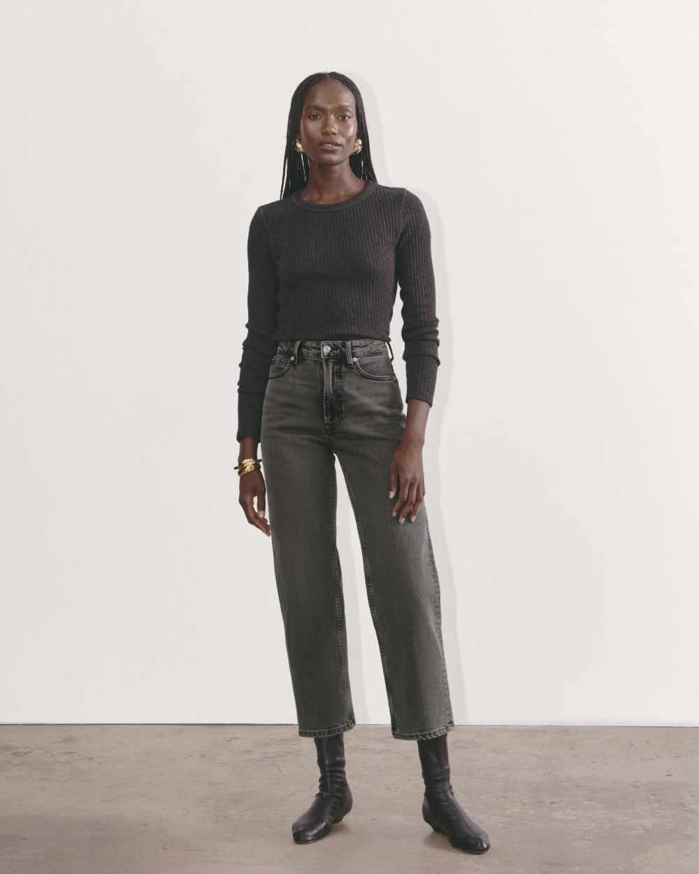 The Way-High® Hourglass Jean in Washed Black — detail view