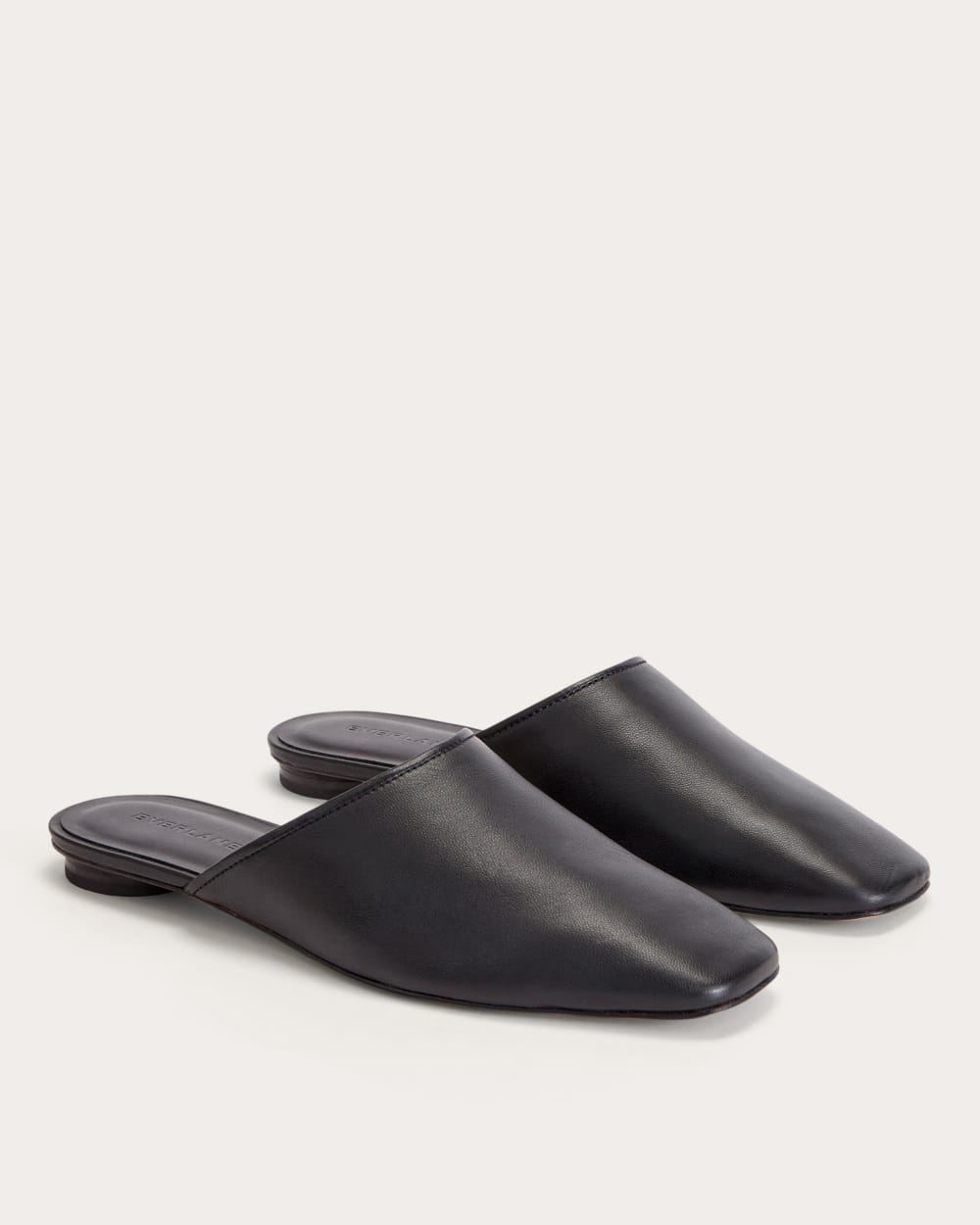 The Day Mule in Black — detail view