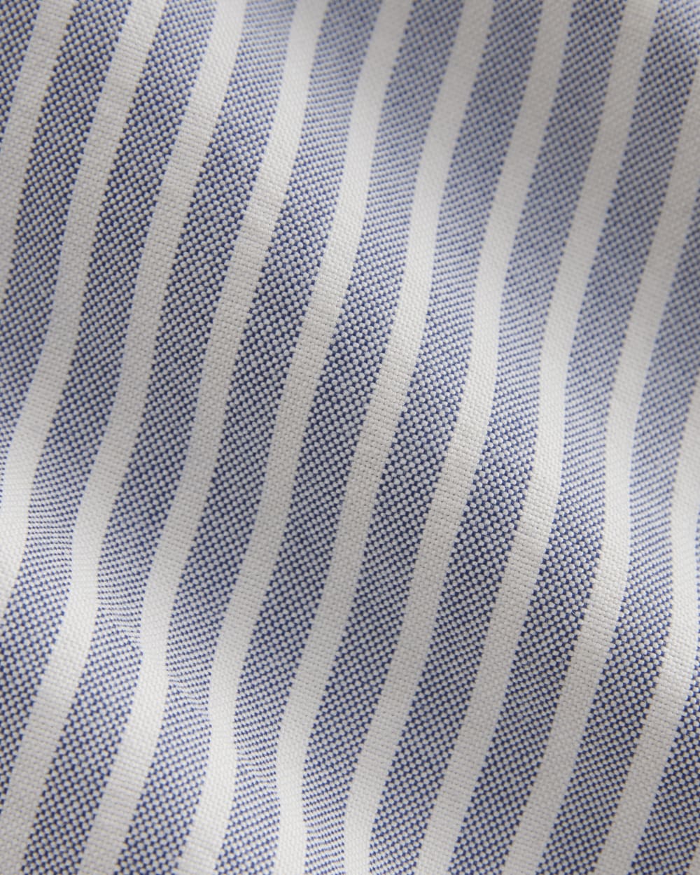 The Boxy Oxford in Bone / Mazarine Blue — detail view