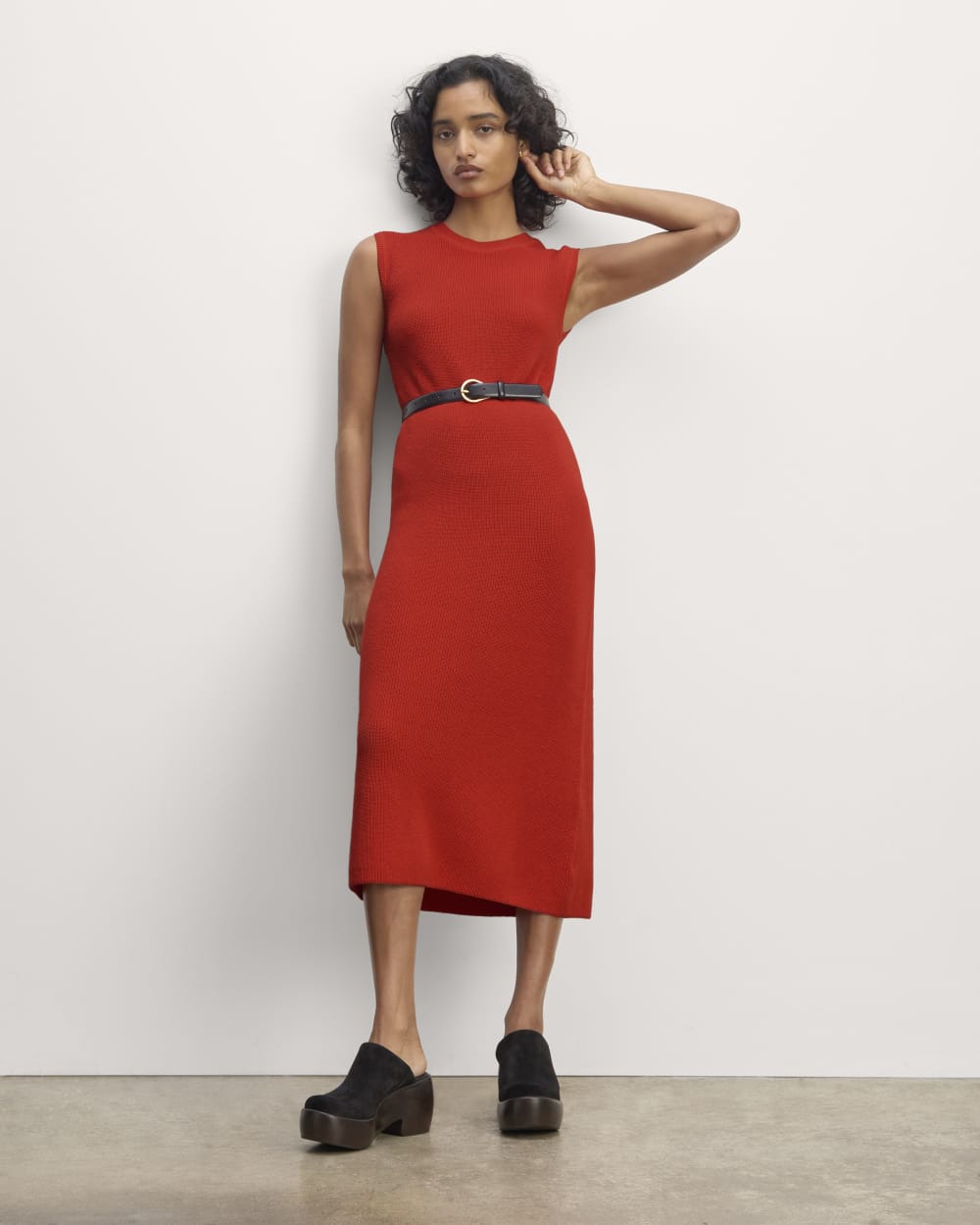The Midi Dress in Everyday Cotton in Poppy Red — front view