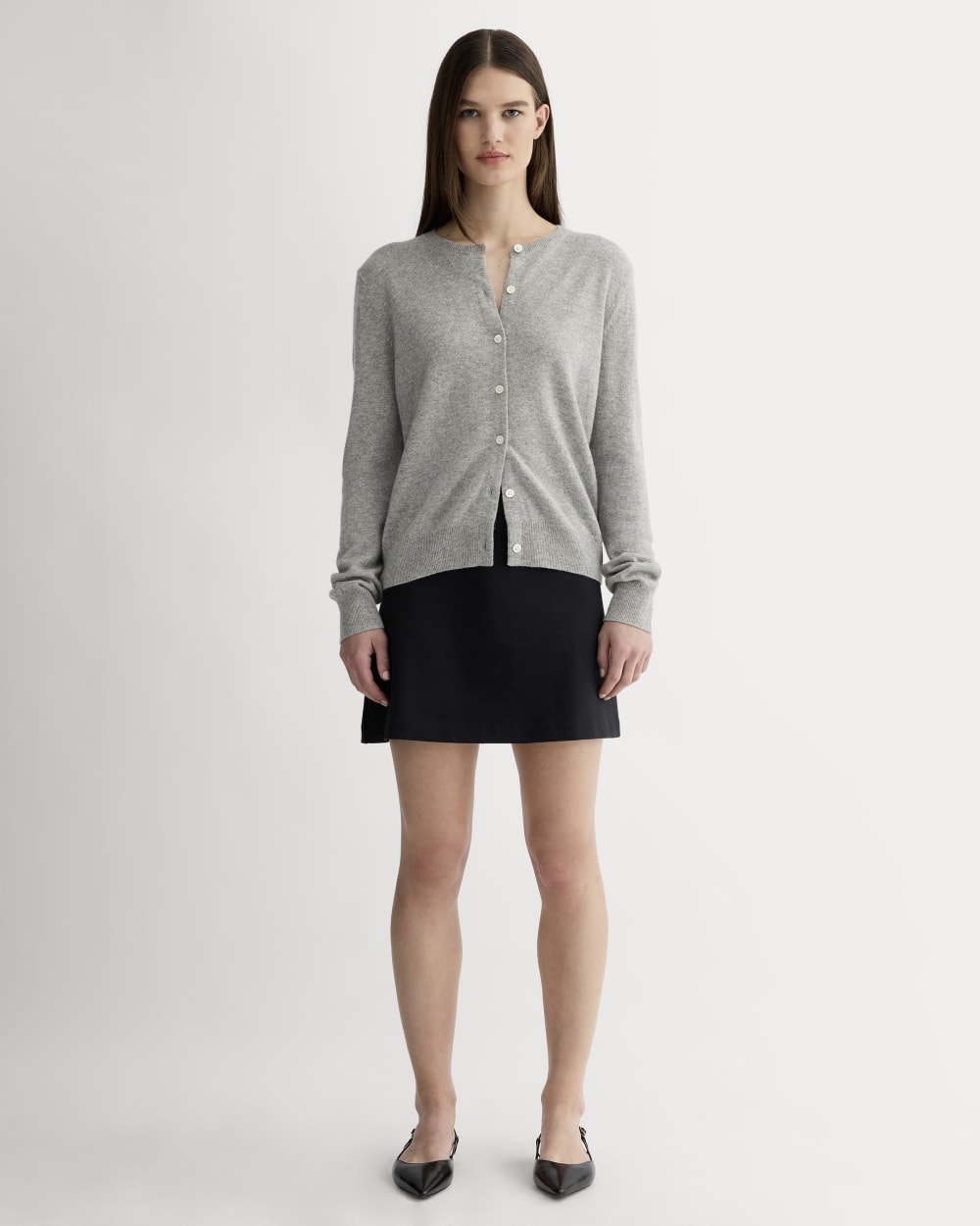 The Classic Cardigan in Cashmere in Light Heather Grey — detail view