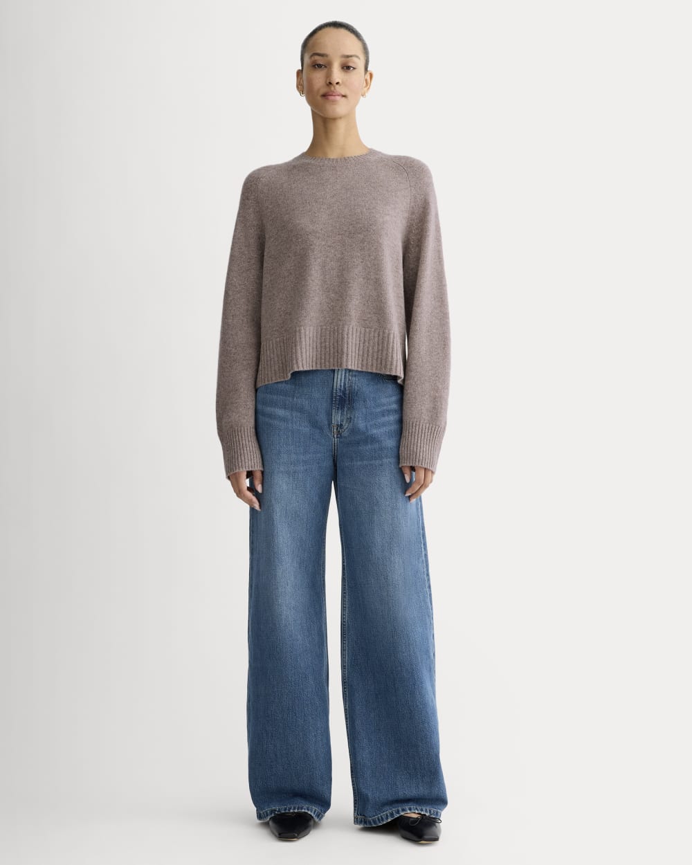 The Boxy Crew in Cashmere in Light Heathered Taupe — detail view