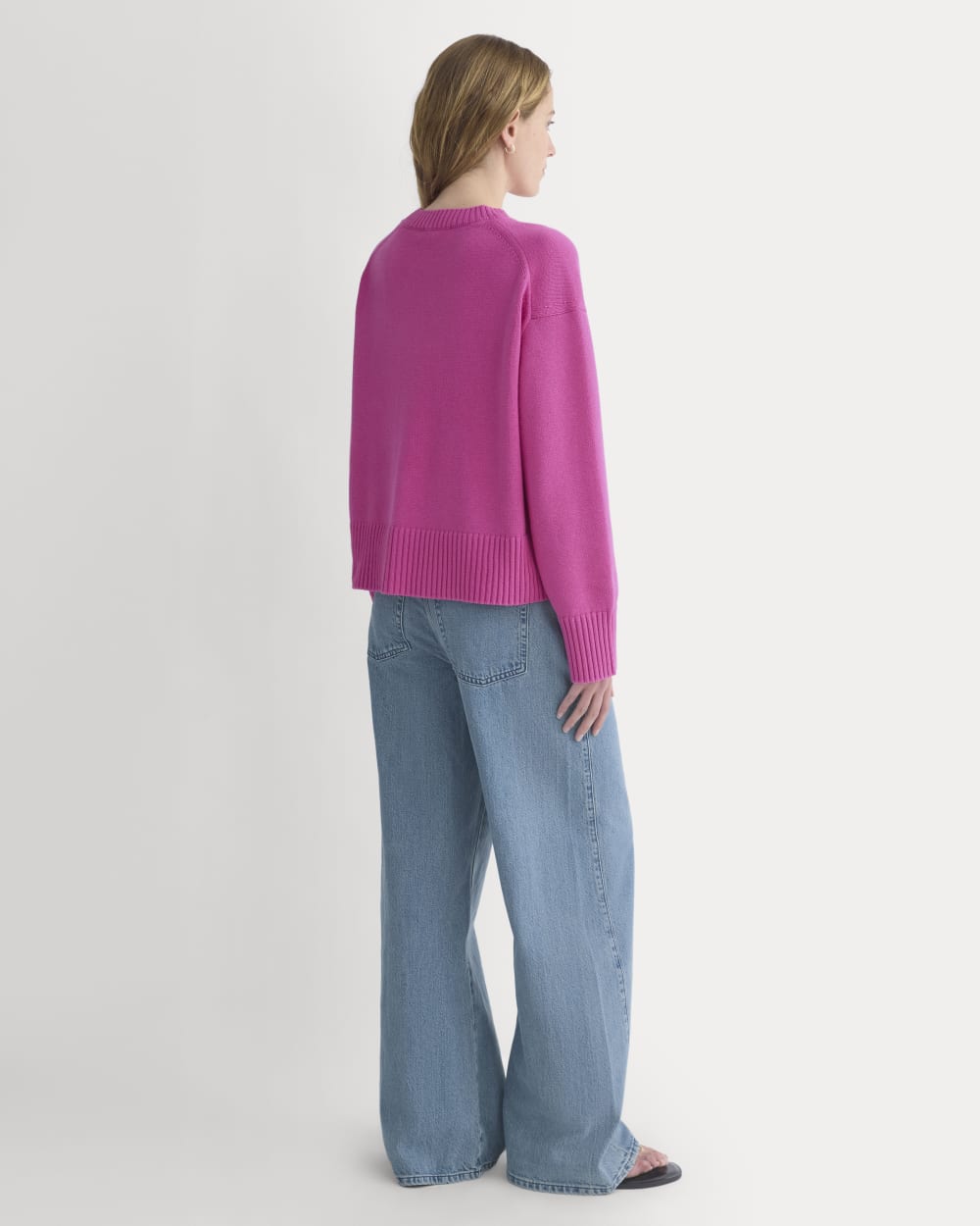 The Boxy Sweater in Everyday Cotton in Rose Violet — detail view