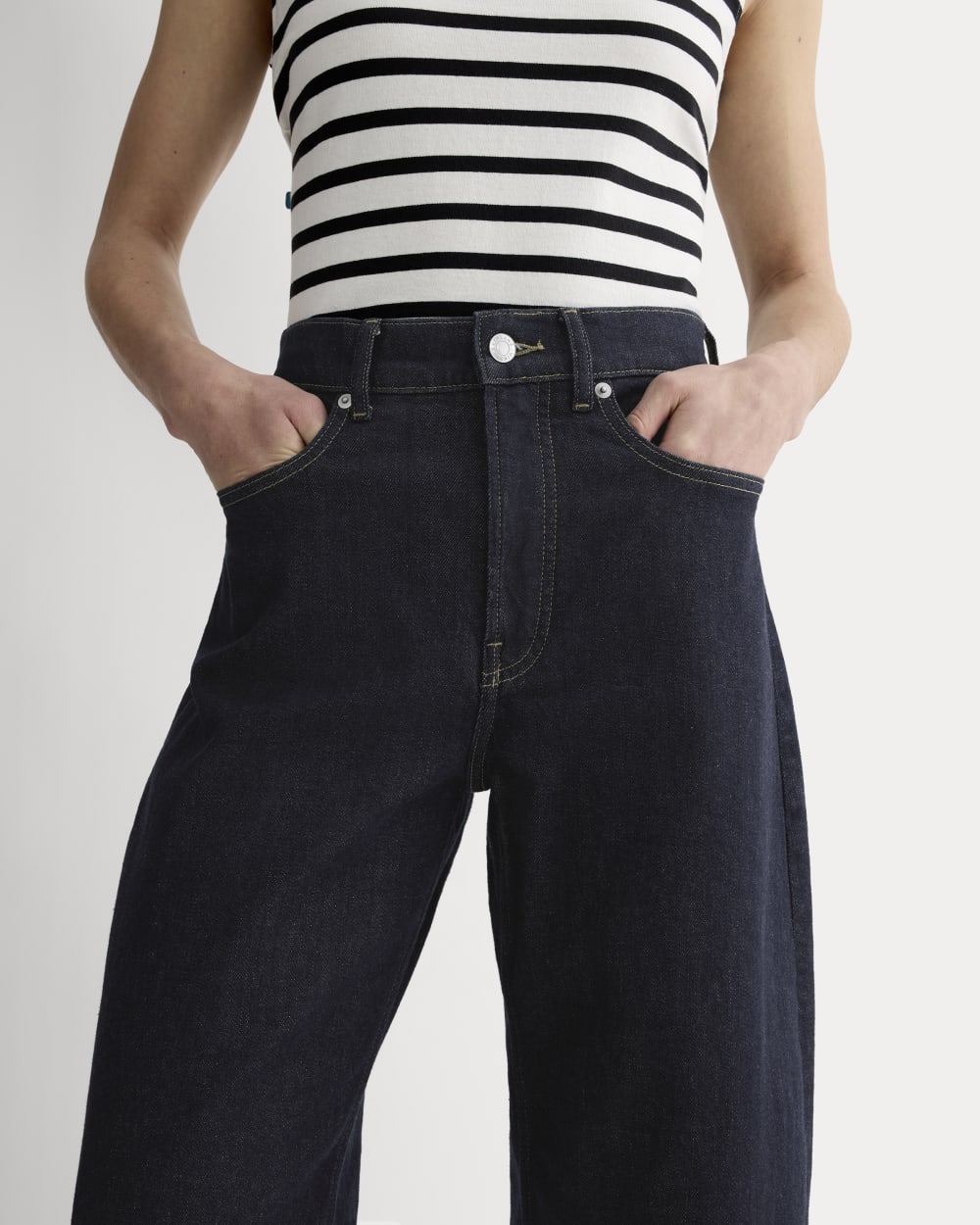 The Way-High® Curve Jean in Pure Blue — detail view