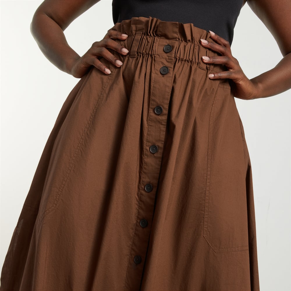 The Easy Button-Front Skirt in Espresso — detail view