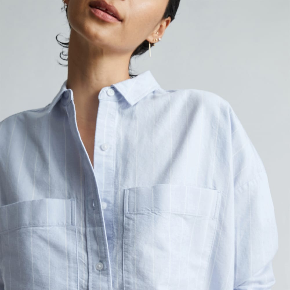 The Boxy Oxford in Periwinkle / White — detail view