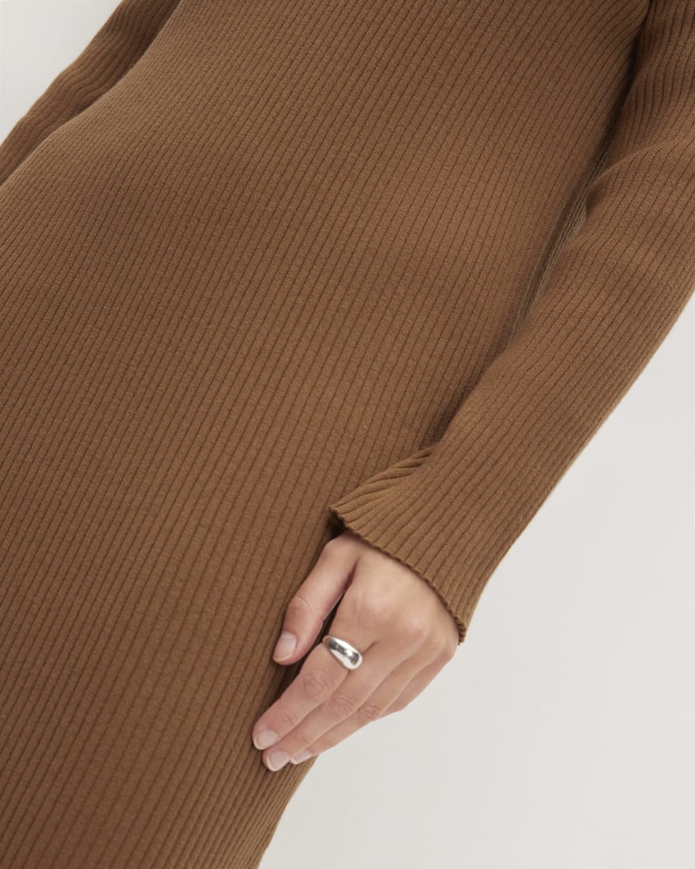 The Cotton-Merino Turtleneck Dress in Rich Camel — detail view