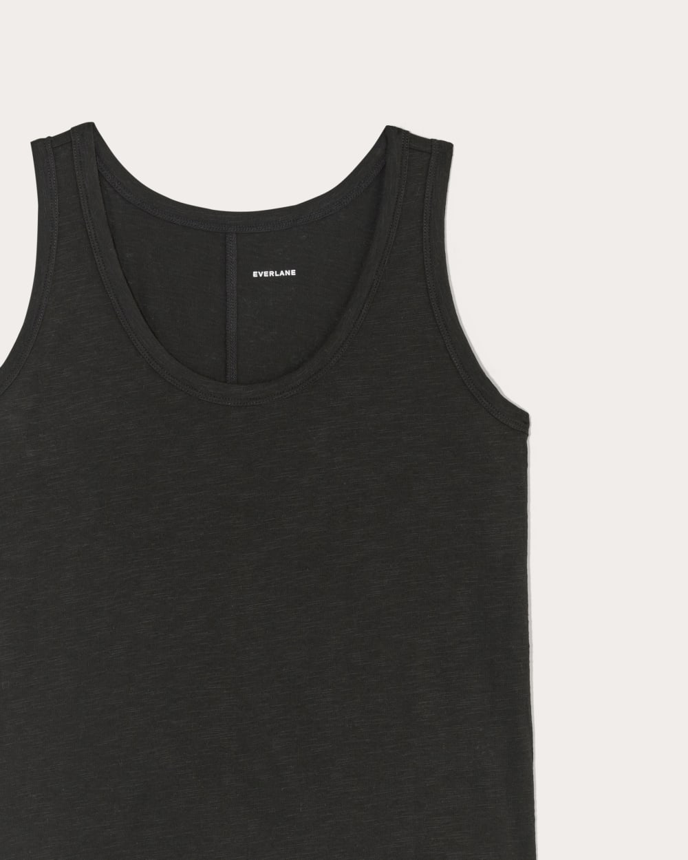The Perform Tank in Black — detail view