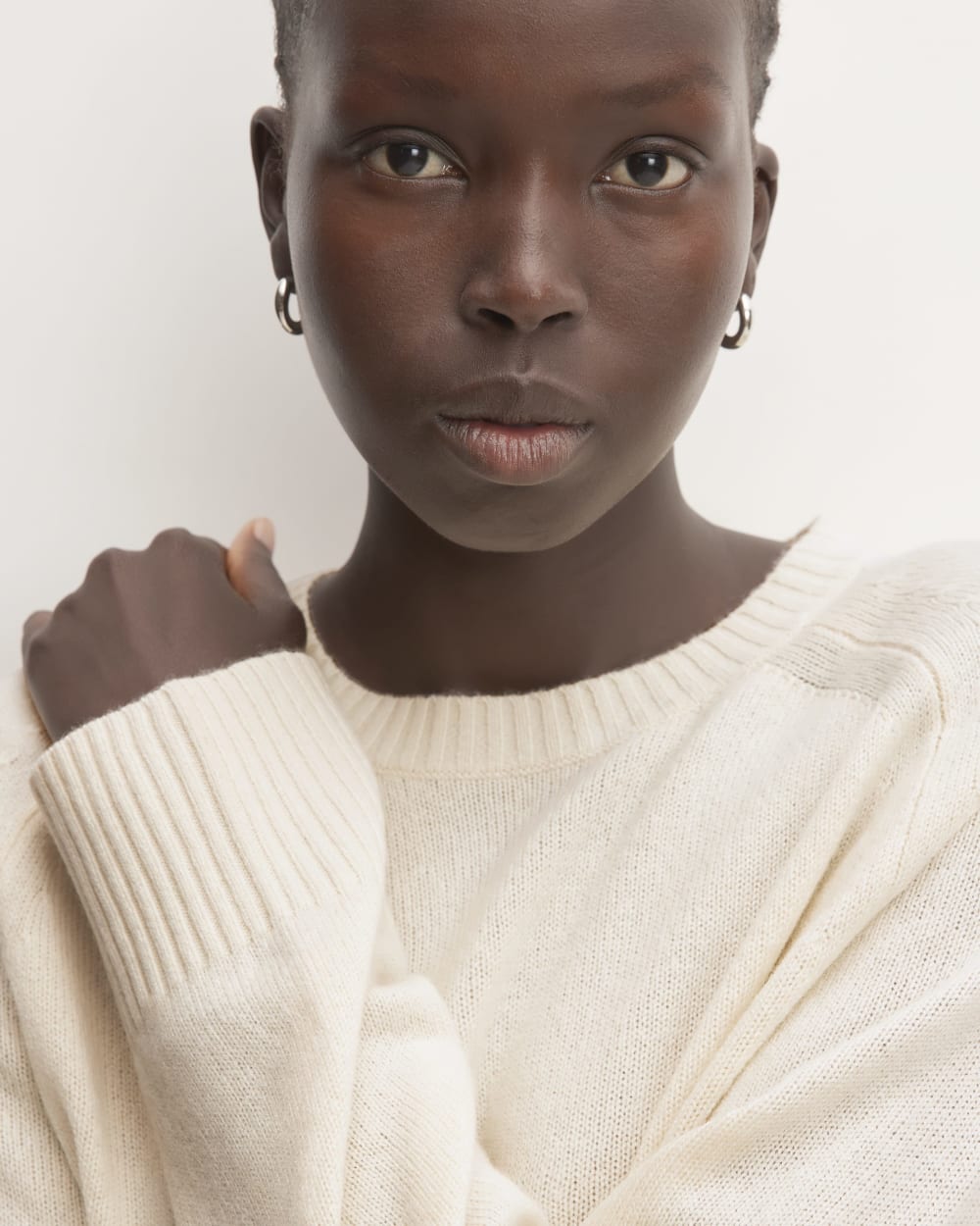 The Boxy Crew in Cashmere in Bone — detail view