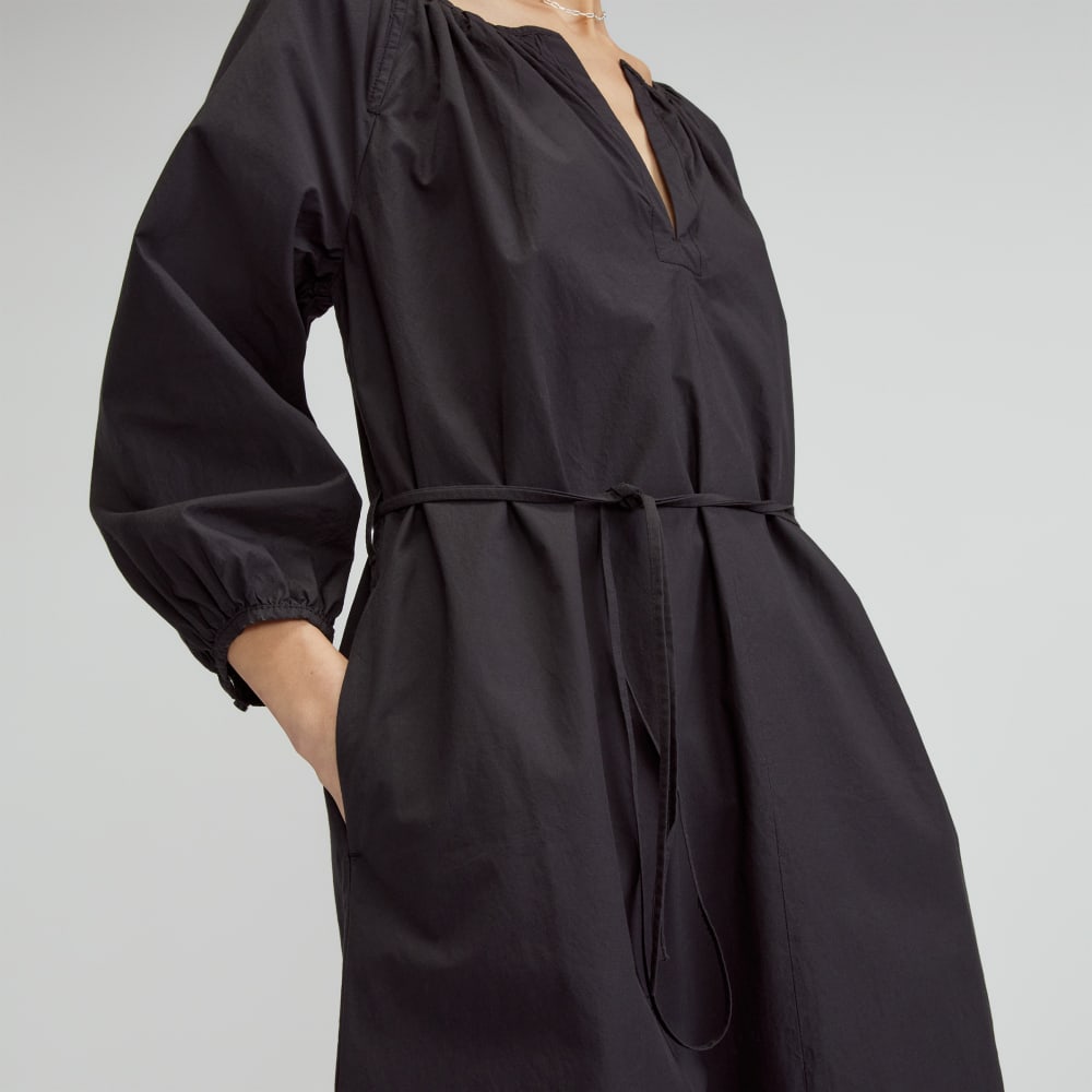 The Raglan Sleeve Poplin Dress in Black — detail view