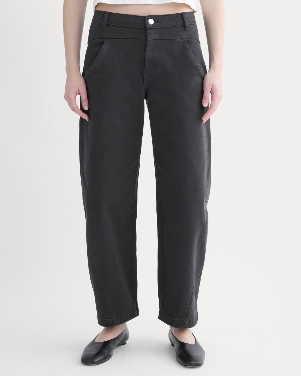 Double-Stitch Barrel Pant in Black — detail view