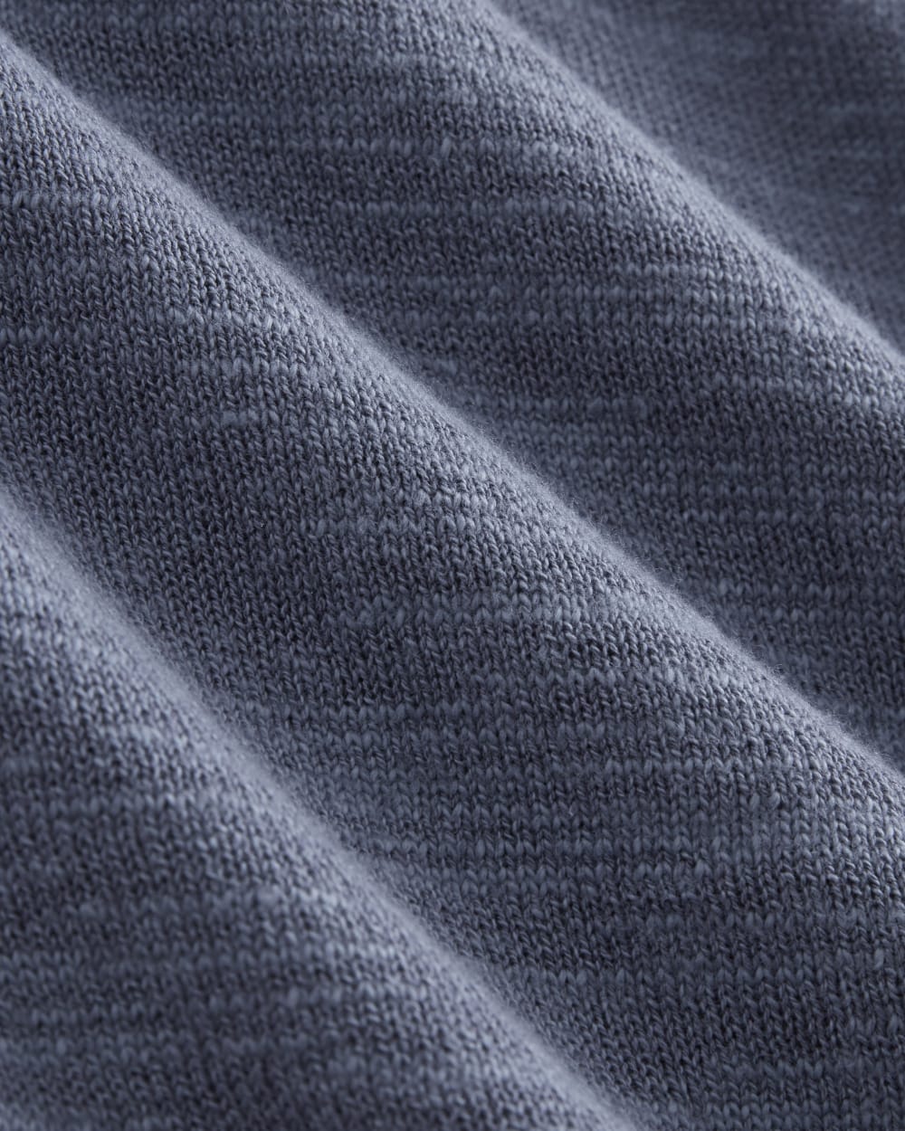 The Muscle Sweater in Cotton Linen in Indigo — detail view