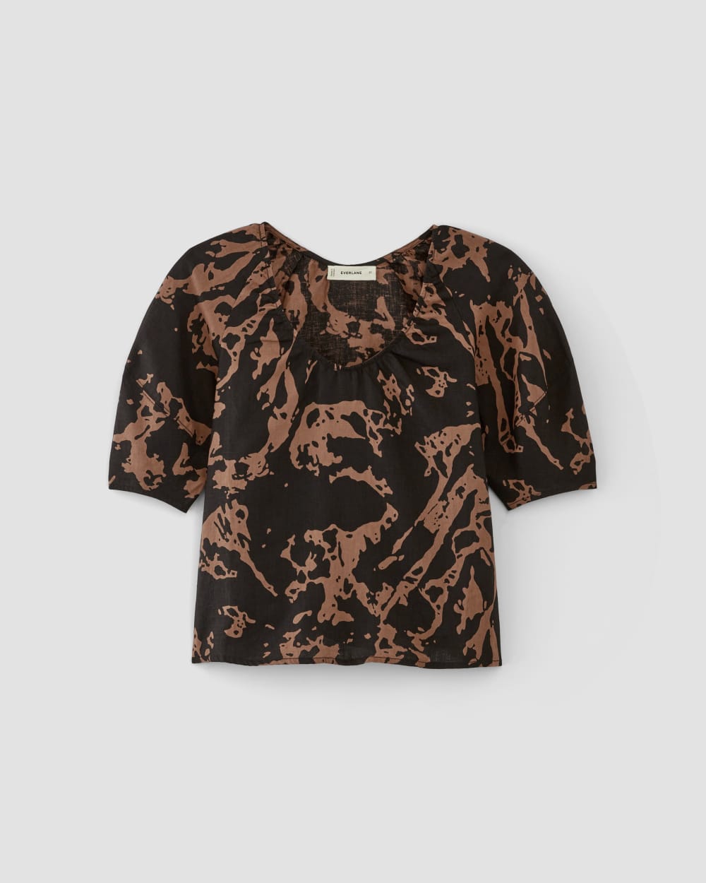 The Scoop Top in Linen in Carob Brown Abstract — alternate view