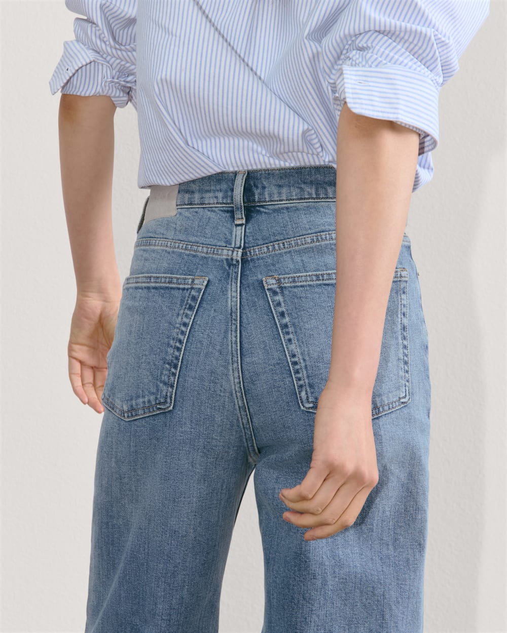 The Way-High® Sailor Jean in Tint Blue — detail view