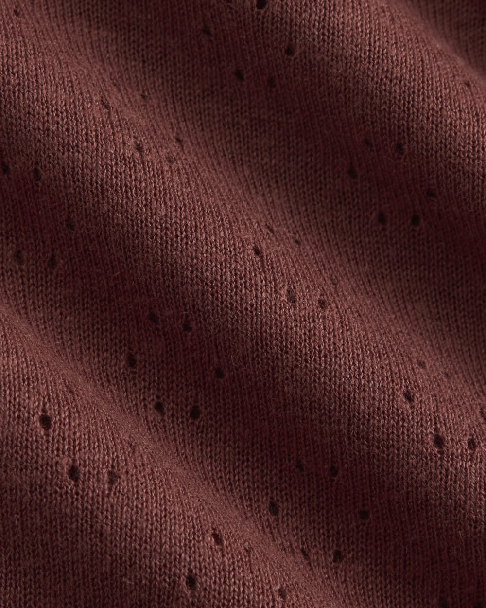 Lace-Trimmed Tank in Fine Linen in Henna Red — detail view