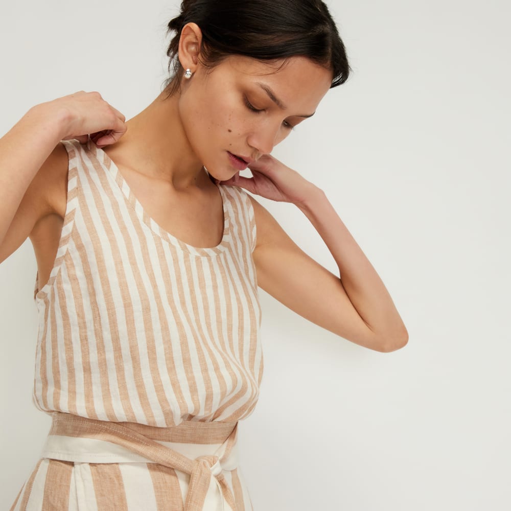 The Scoop Tank in Linen in Bone / Caramel — detail view