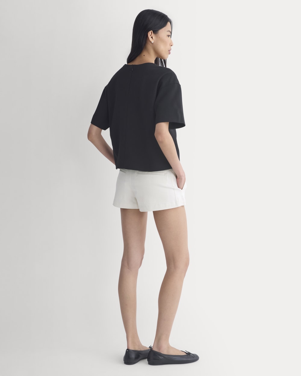Ponte Oversized Tee in Black — detail view