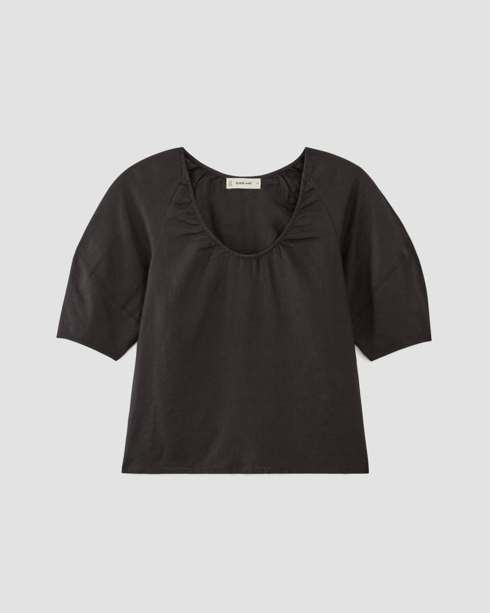 The Scoop Top in Linen in Black — alternate view