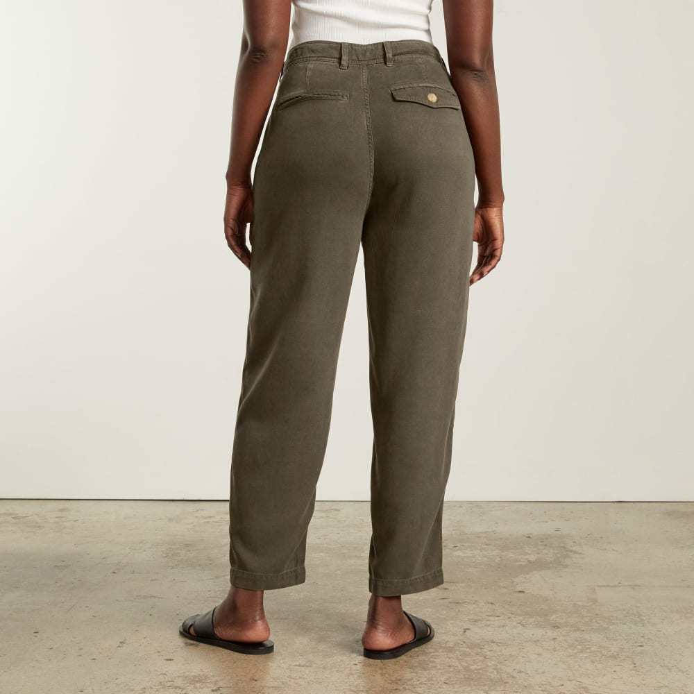 The Chino in Buttersoft in Beech — detail view