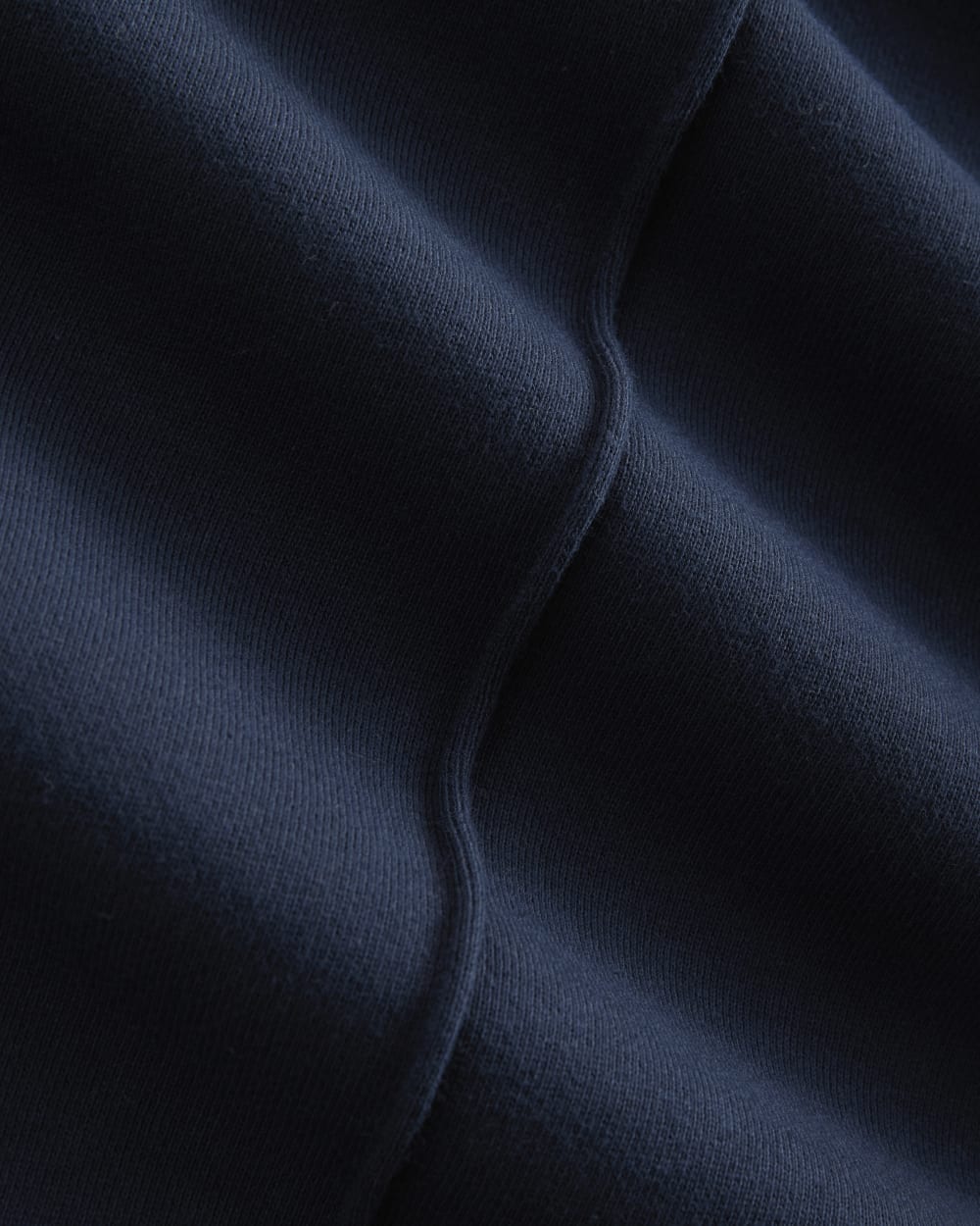 Lightweight Terry Pintuck Sweatpant in Navy — detail view