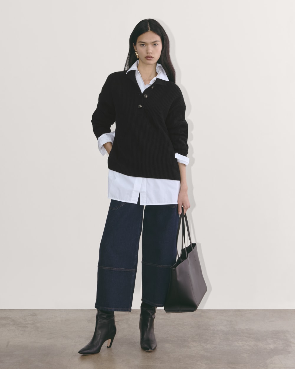The Cocoon Henley in Wool Cashmere in Black — alternate view