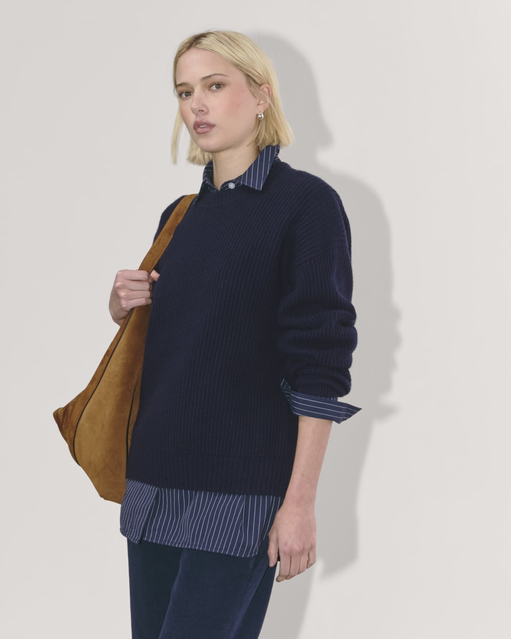 The Cocoon Crew in Wool Cashmere in Navy — detail view