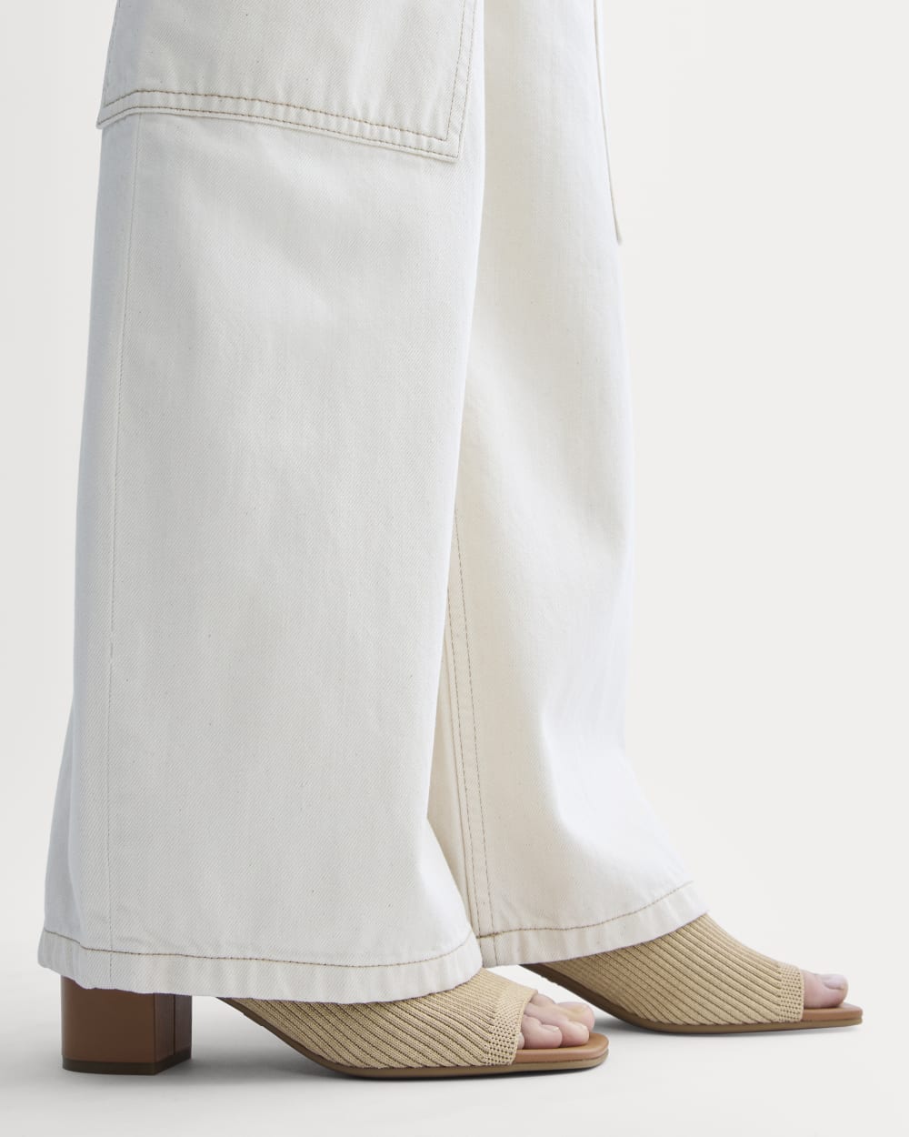 The Glove Mule in ReKnit in Raffia — detail view