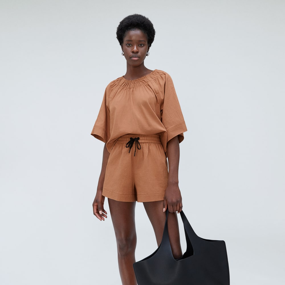 The Seersucker Gathered Tee in Tawny Brown — detail view