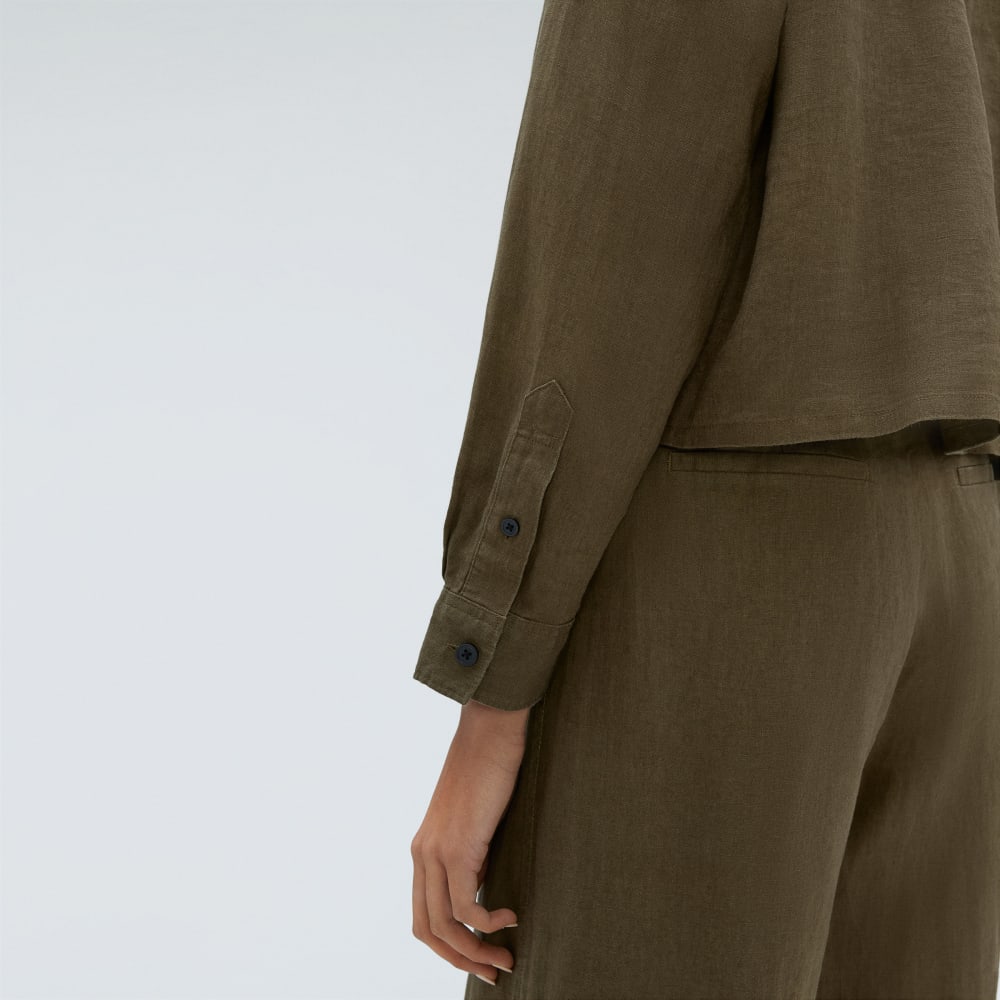 The Linen Way Short Shirt in Beech — detail view