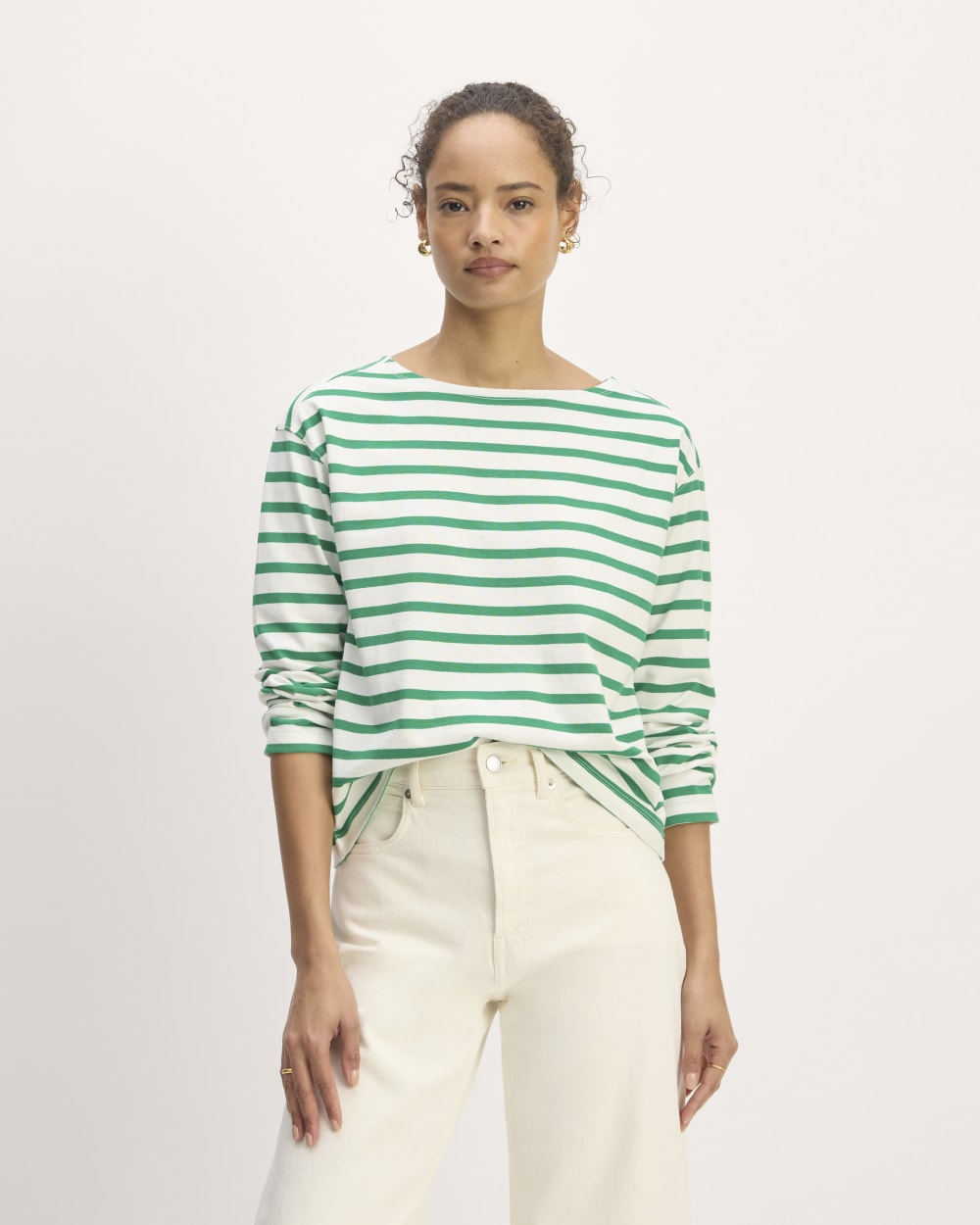 The Mariner Tee in Bone / Grass Green — front view