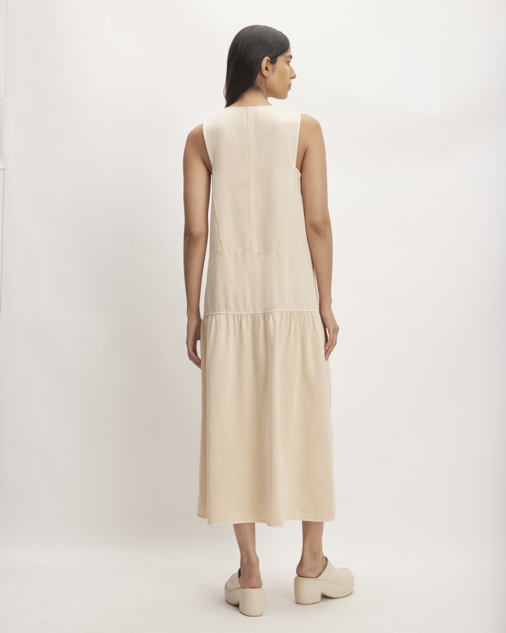 The TENCEL™ V-Neck Dress in Whisper Pink — detail view
