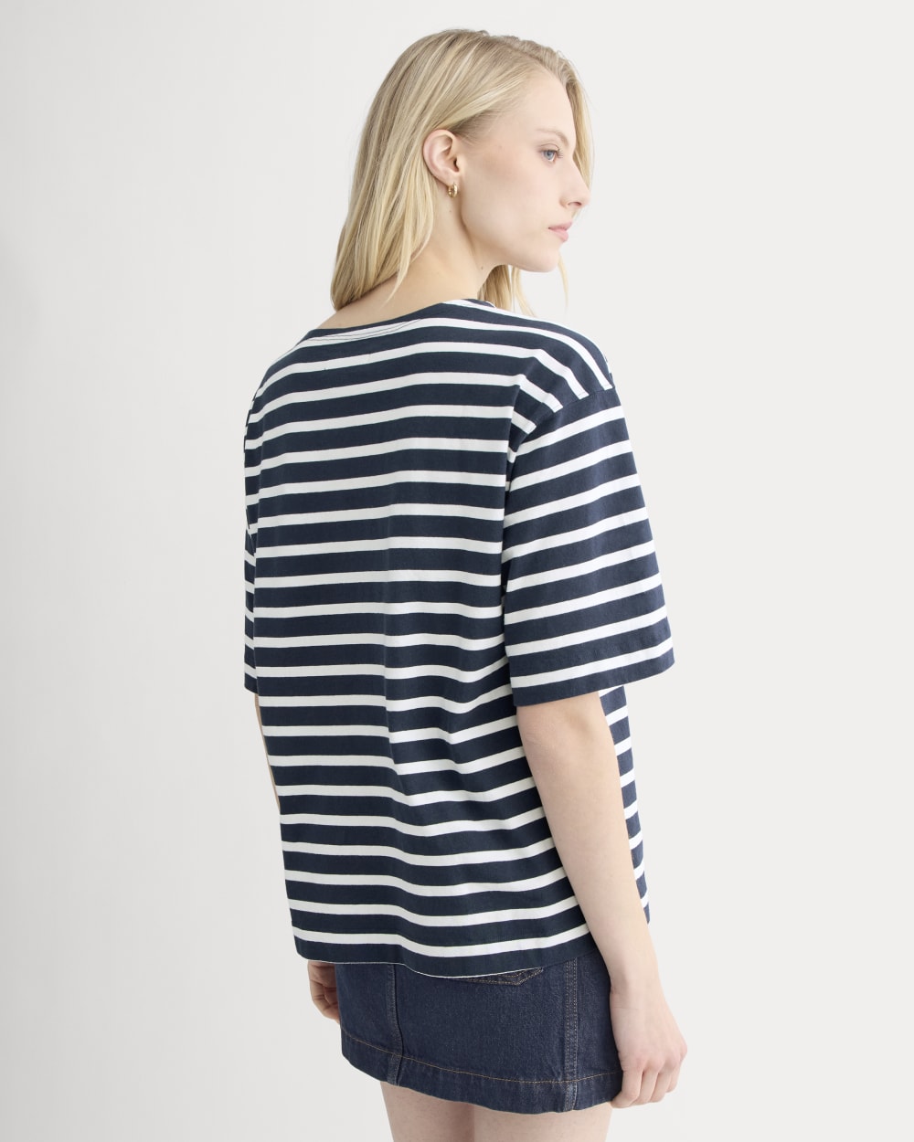 Mariner Tee in Navy / Bone — detail view