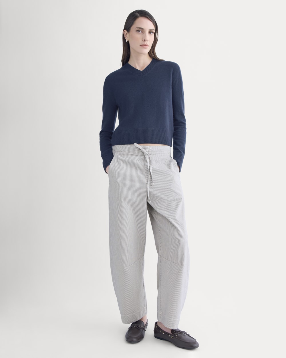 The Easy Barrel Pant in Canvas Tan / Navy — detail view