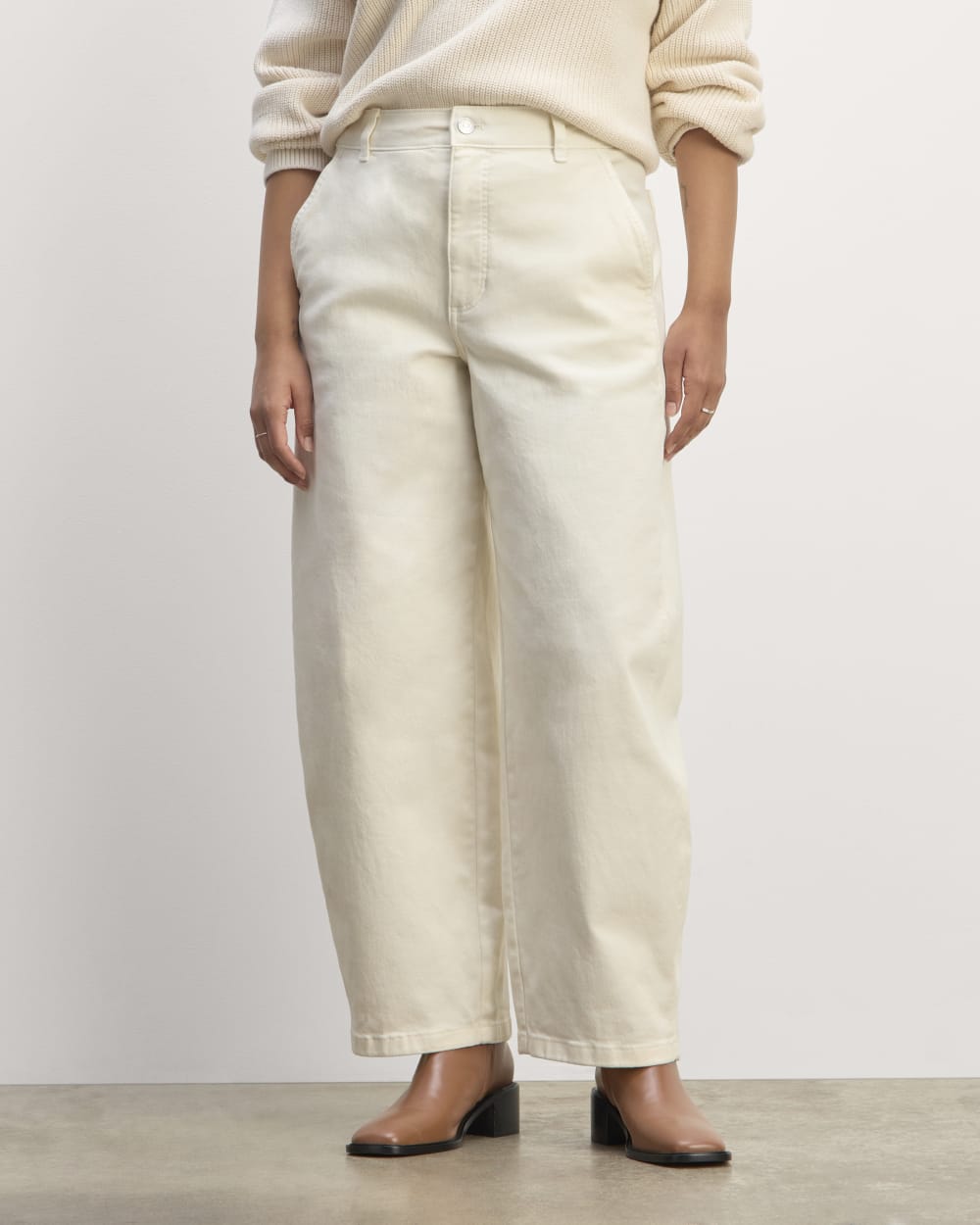 The Utility Curve Pant in Bone — detail view