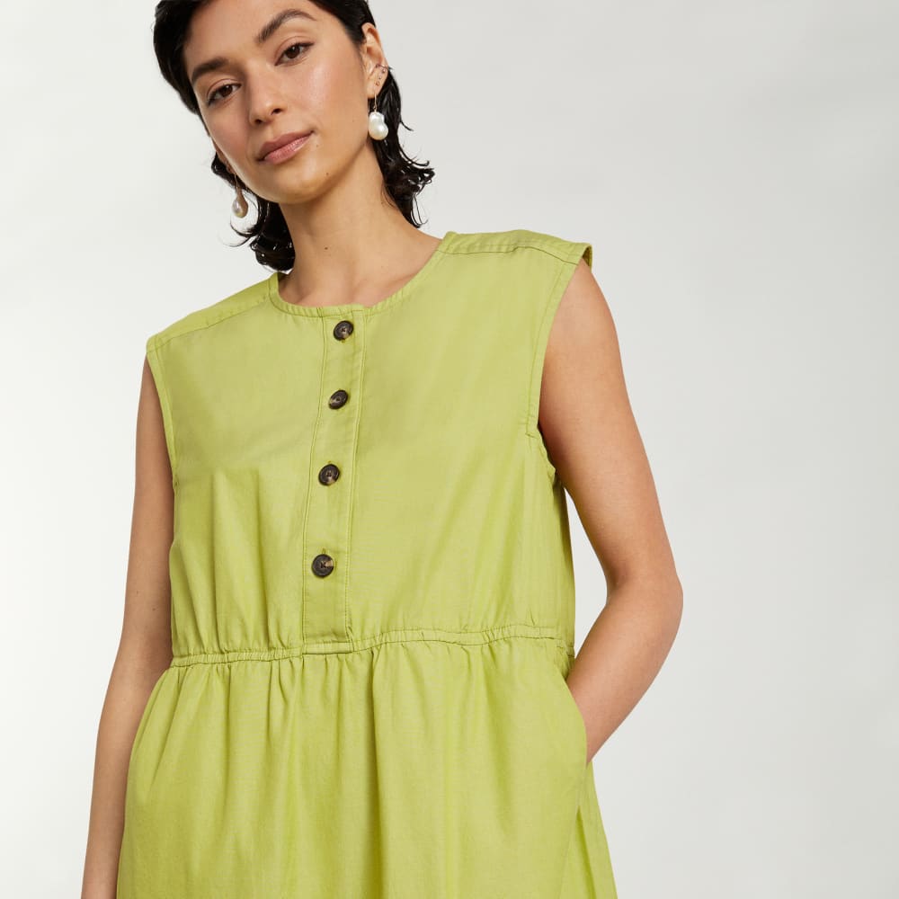 The Tiered Midi Dress in Pepper — detail view