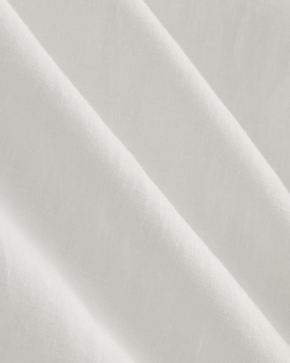 The Linen Easy Pant in White — detail view