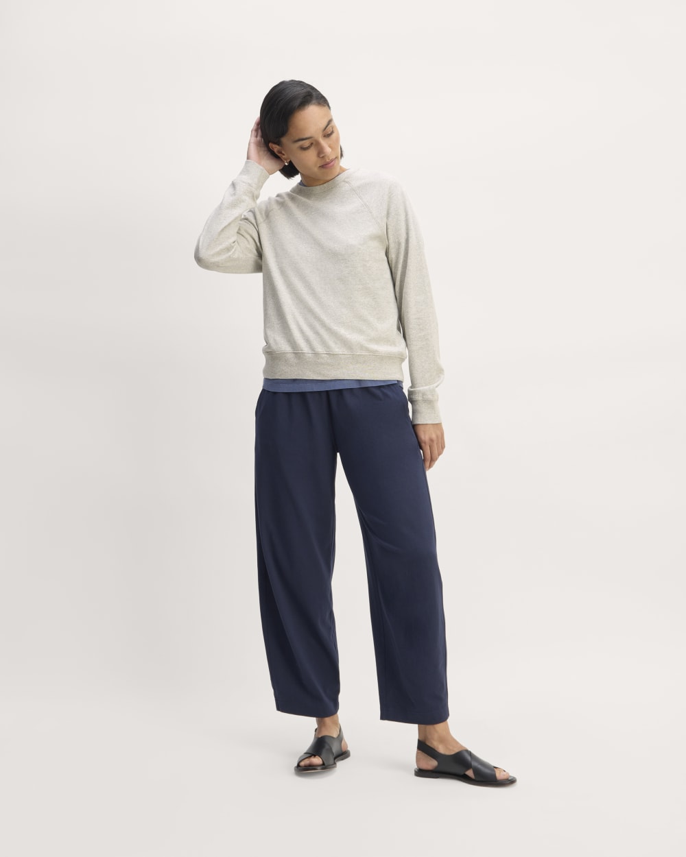 The Off-Duty Long-Sleeve Tee in Pale Heather Grey — detail view