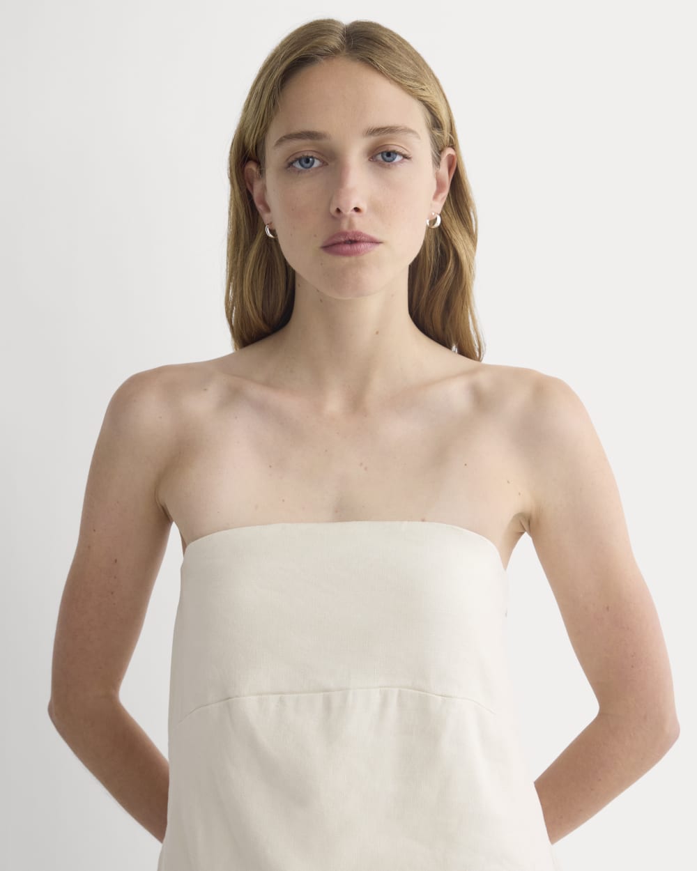 Tube Top in Stretch Linen in Birch — detail view