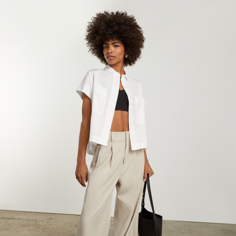 The Short-Sleeve Box Shirt in White — detail view