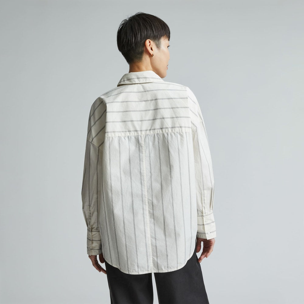 The Oversized Poplin Shirt in Black / Canvas Tan — detail view