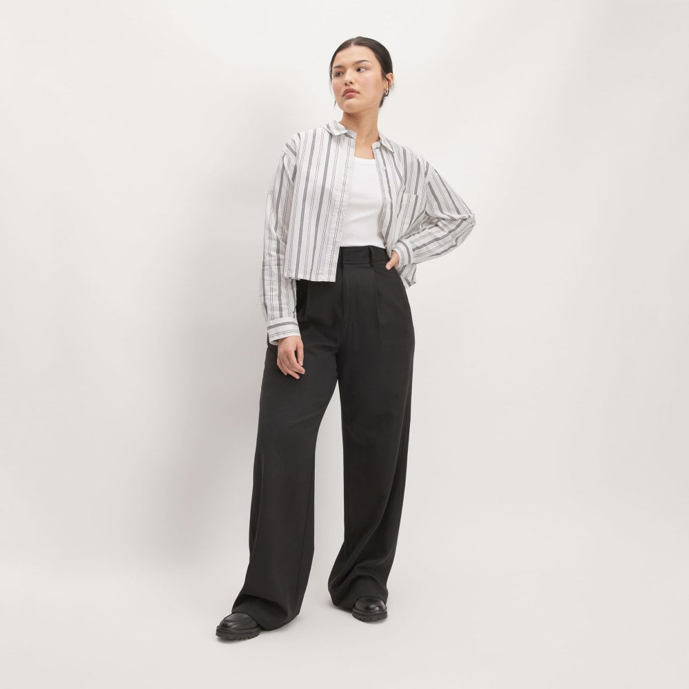 The Way-Short Shirt in Silky Cotton in Bone / Black — front view