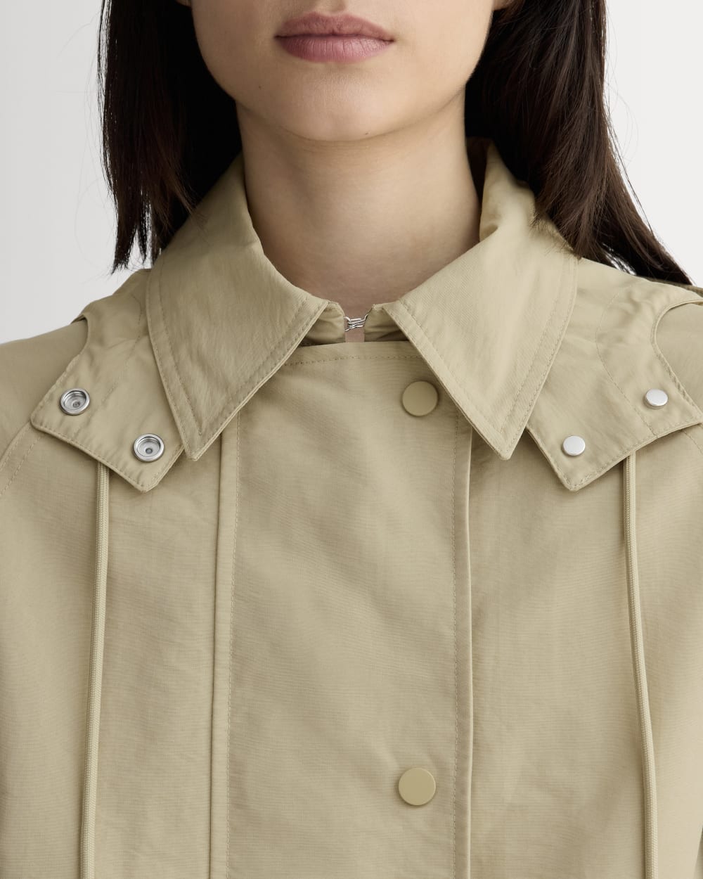 The Short Anorak in Trench Coat Khaki — detail view