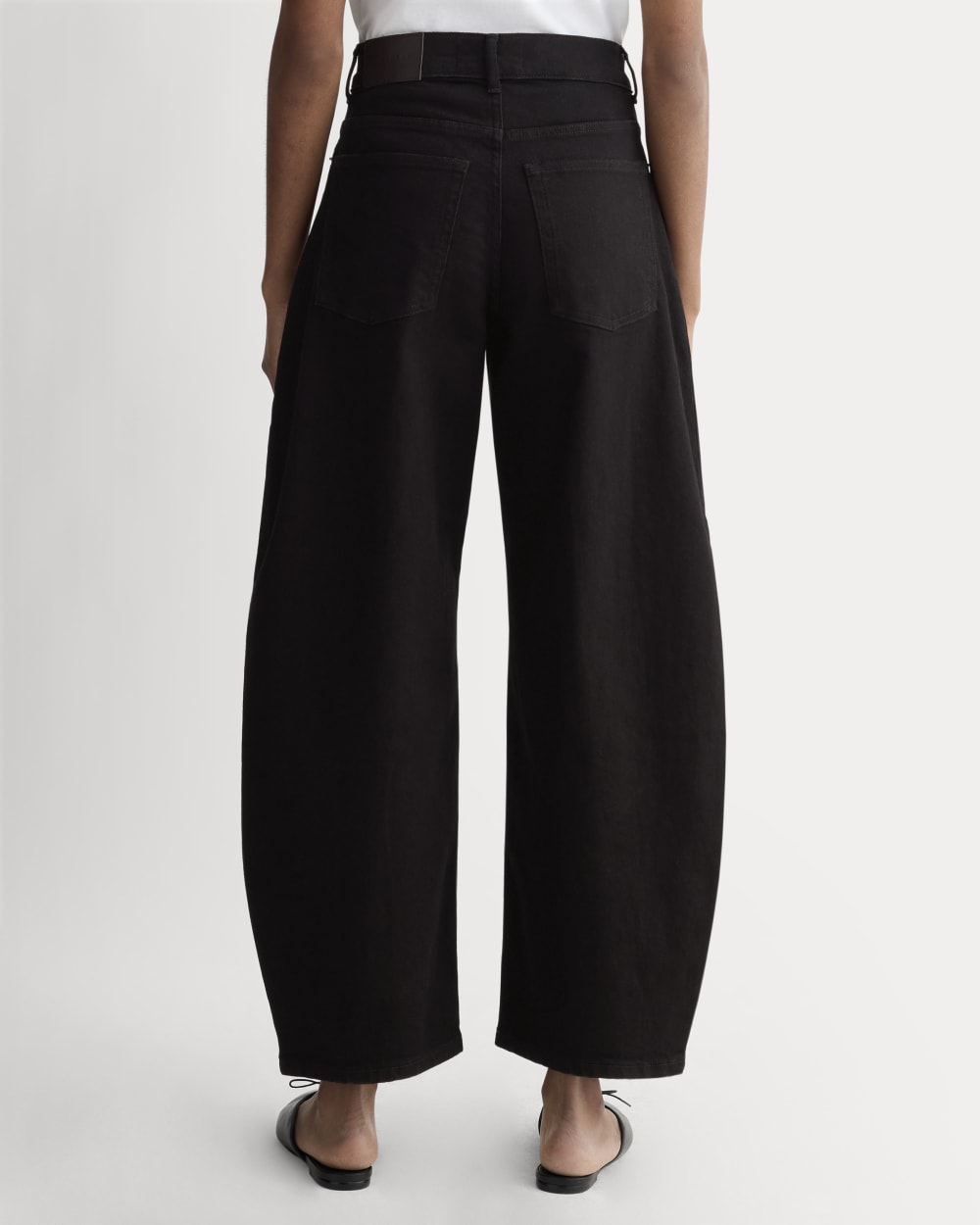The Way-High® Curve Jean in Black — detail view