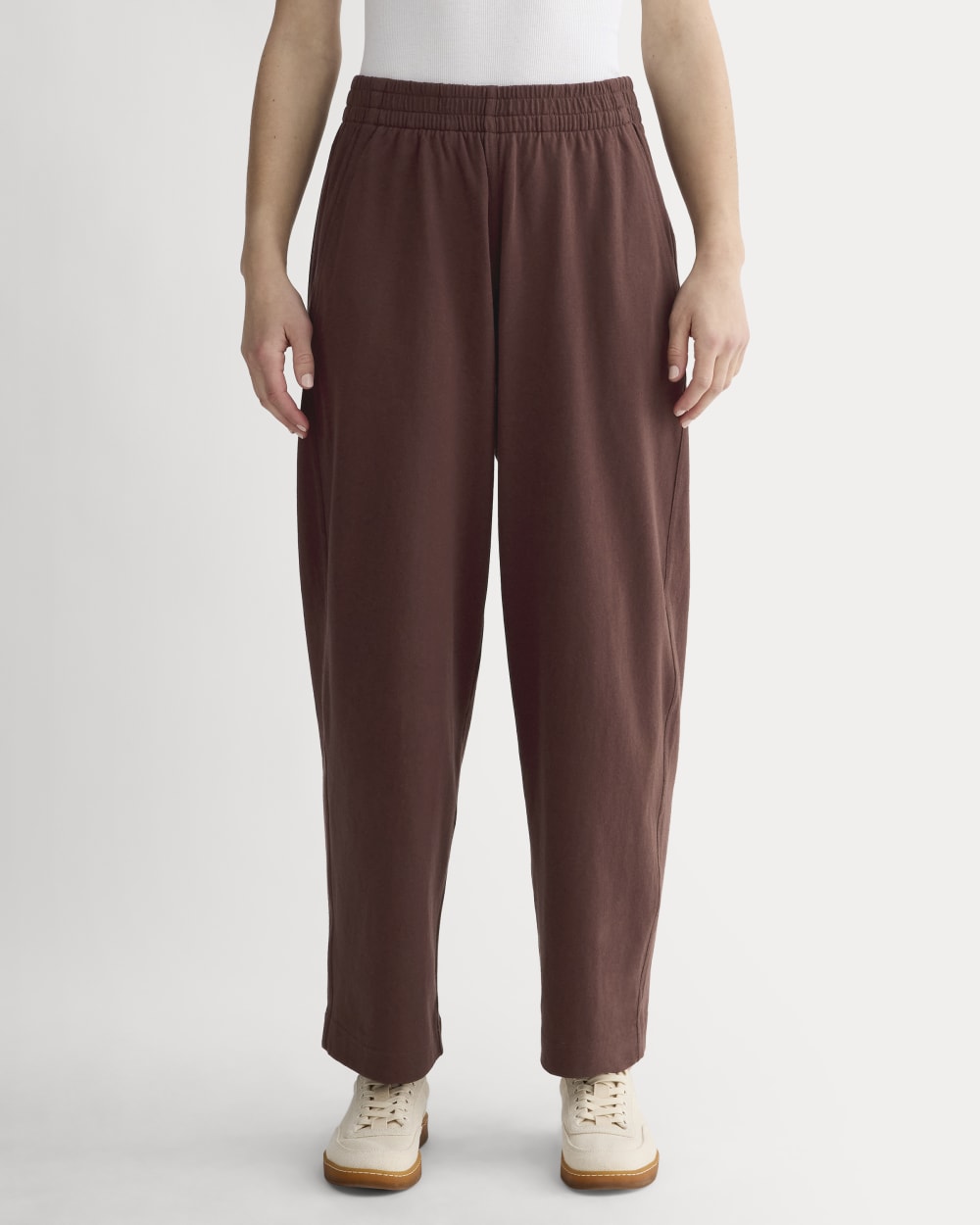 The Off-Duty Barrel Pant in Dark Mahogany — detail view