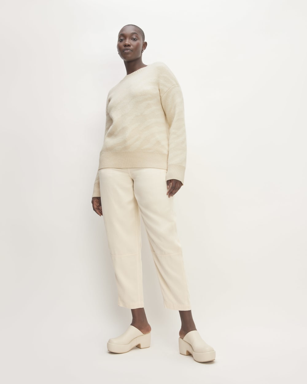 The Alpaca Tiger Jacquard Crewneck in Canvas / Snow — detail view